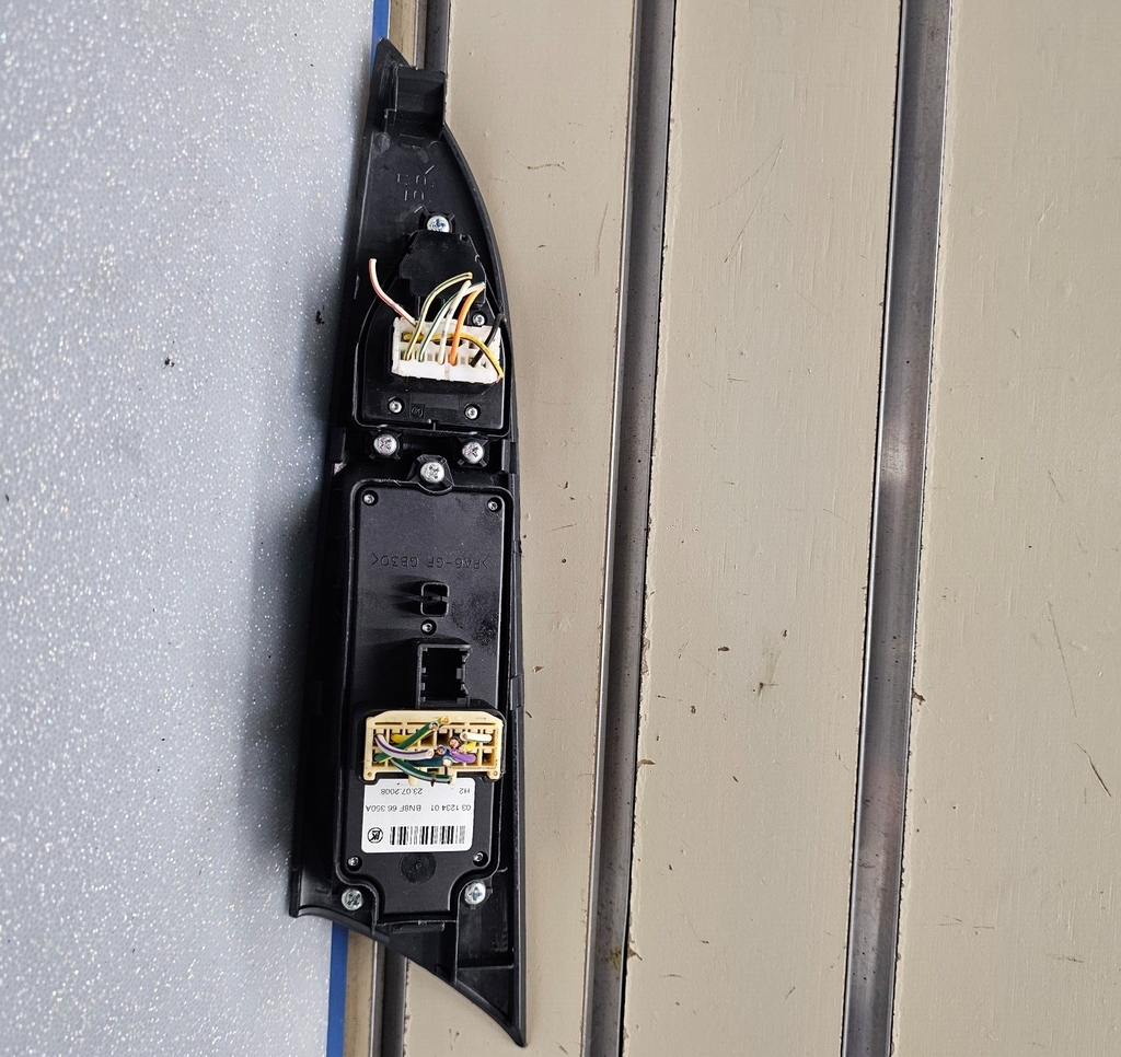 04-09 Mazda 3 Left Driver Master Door Power Window Control Switch Assembly Black