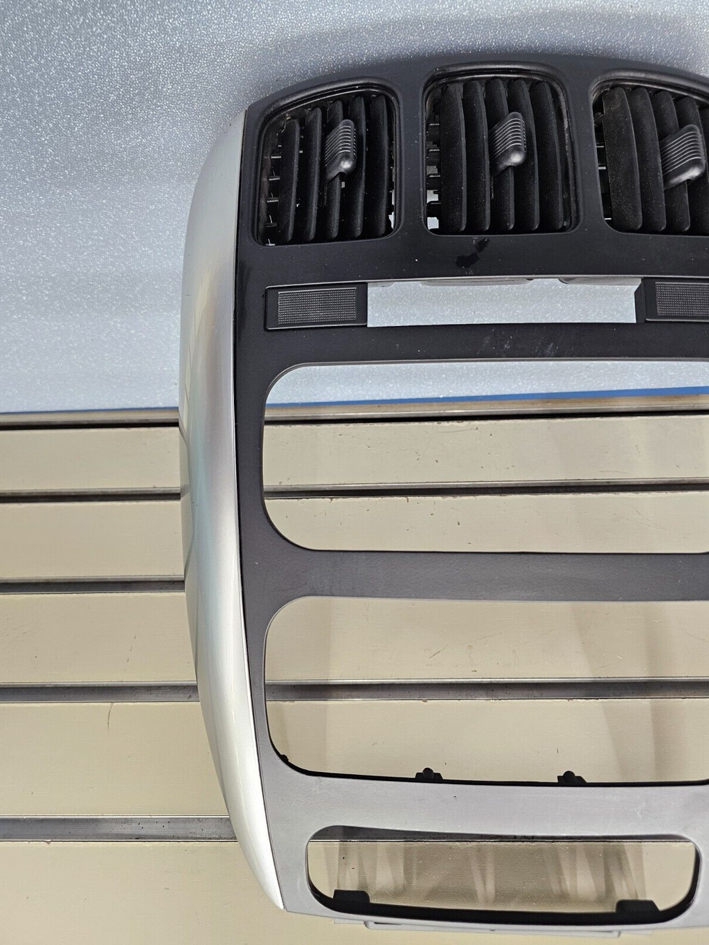 🔥01-07 Caravan Town Country Dash Radio Stereo Climate Panel Bezel Silver/Black