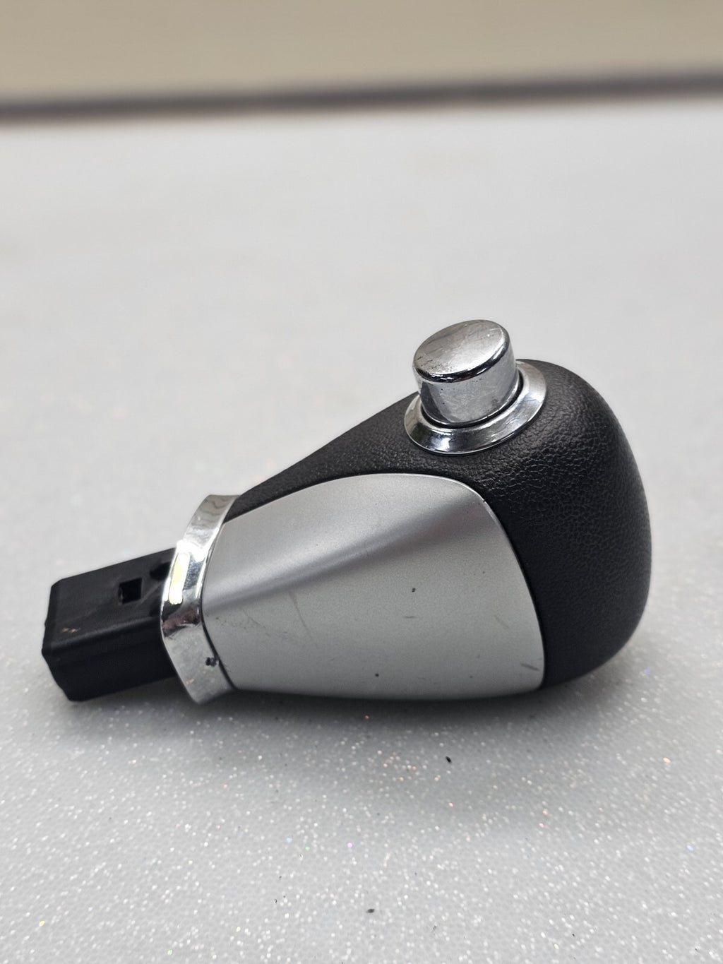 🔥08-12 Chevy Malibu Transmission Shift Gear Shifter Knob Silver/black
