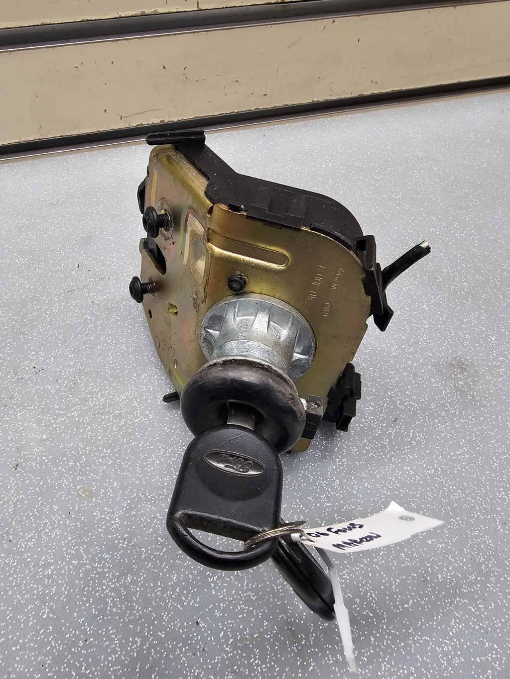 🔥01-07 FORD FOCUS HATCHBACK TRUNK LATCH LIFT GATE TAILGATE LOCK ACTUATOR W KEY