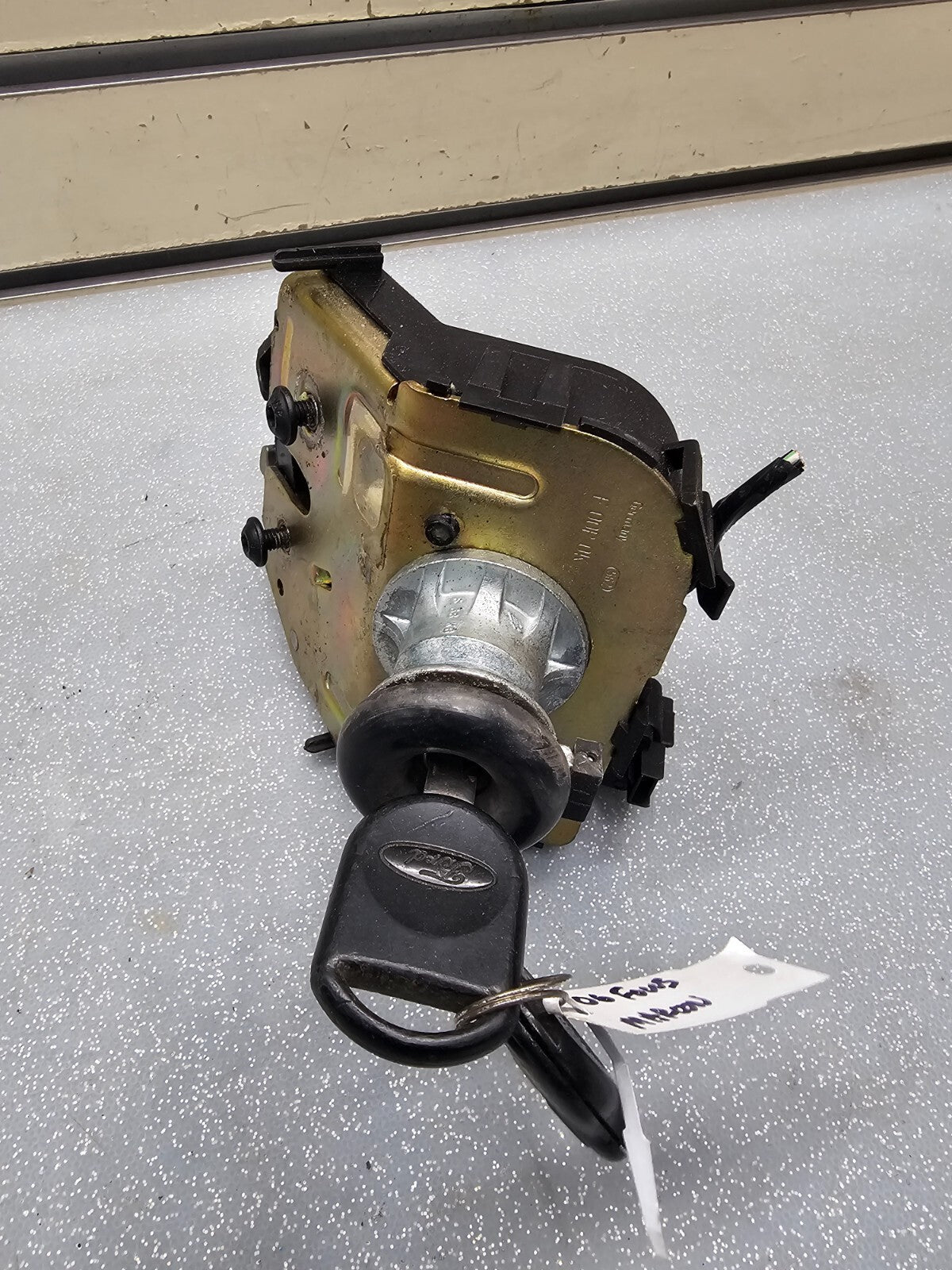 🔥01-07 FORD FOCUS HATCHBACK TRUNK LATCH LIFT GATE TAILGATE LOCK ACTUATOR W KEY