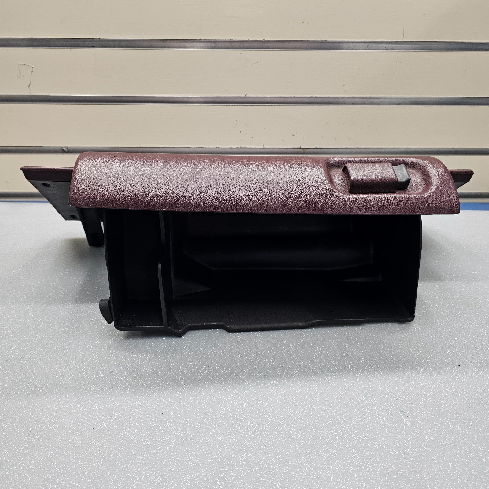 🔥95-99 CHEVY GMC TRUCK SILVERADO C/K Glove Box Storage Door RED G2