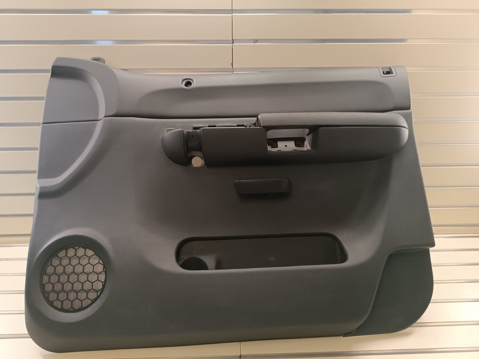 🔥07-09 Chevy Silverado Avalanche GMC Sierra Front Passenger Door Panel GRAY D19