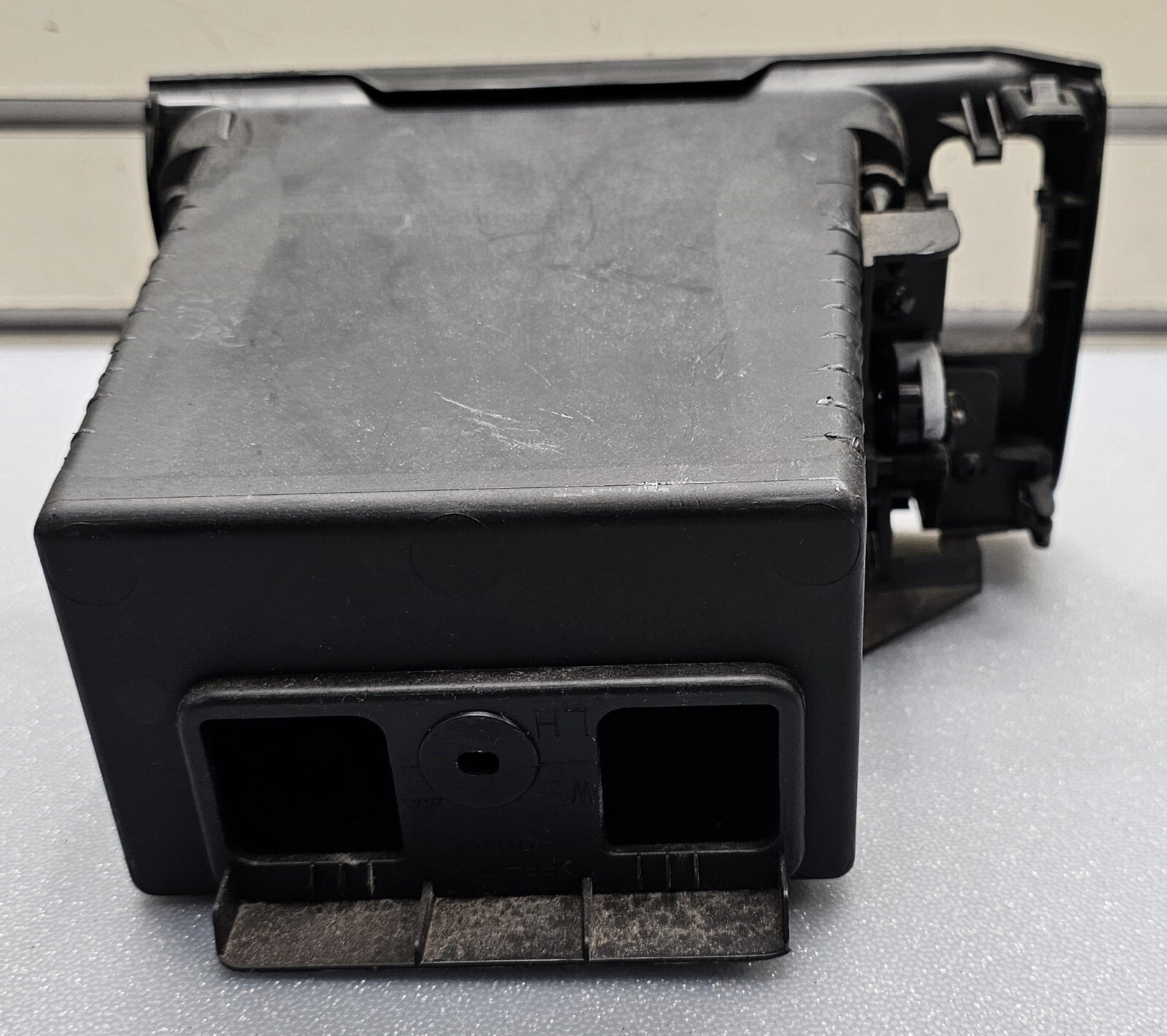 05-06 Honda CR-V OEM Center Dash Console Panel Storage Box Compartment Cubby Bin