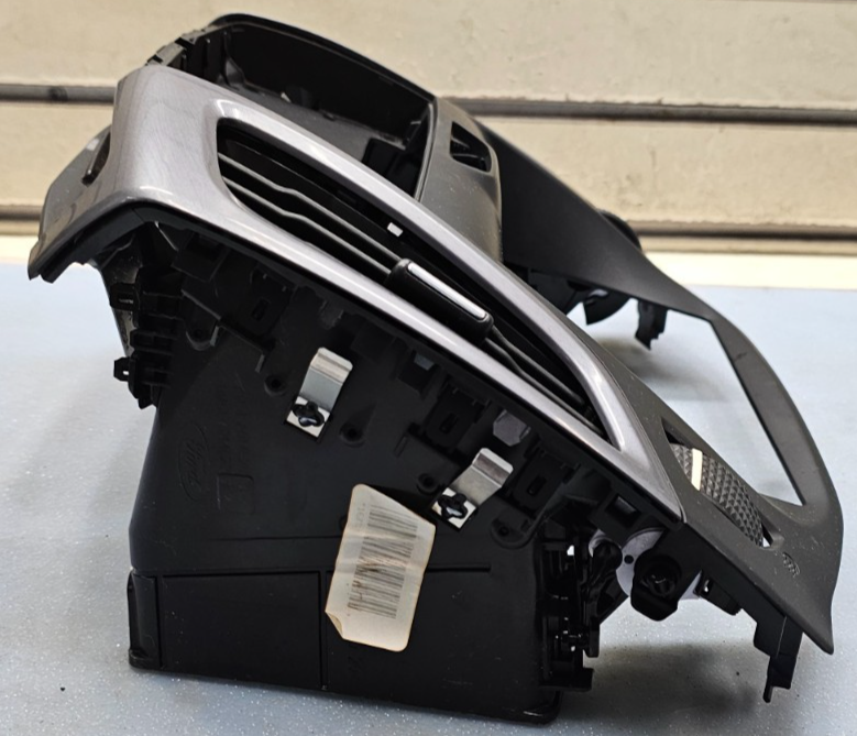 🔥12-14 FORD FOCUS CENTER DASH RADIO DISPLAY PANEL SURROUND BEZEL TRIM BLACK OEM