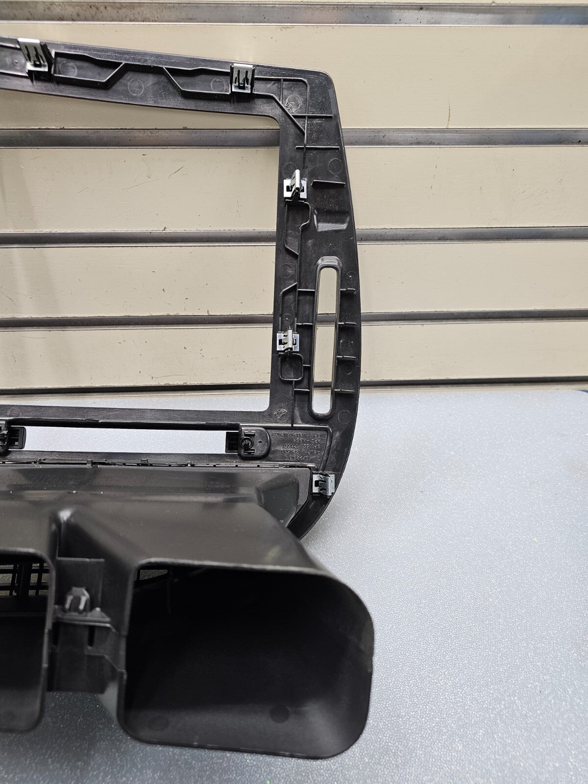 🔥05-09 Saab 9-7x Front Center Dash Radio Stereo Display Trim Panel Bezel Wood