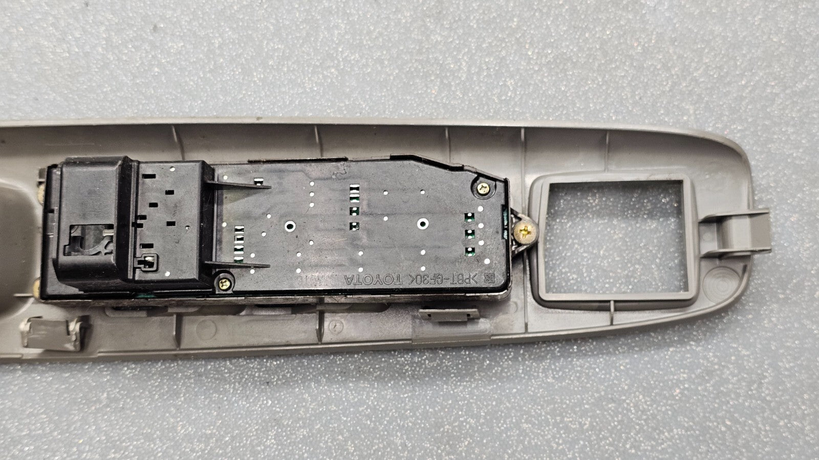02-06 Camry Sienna Front Left Driver Master Power Window Switch Assembly LT Tan