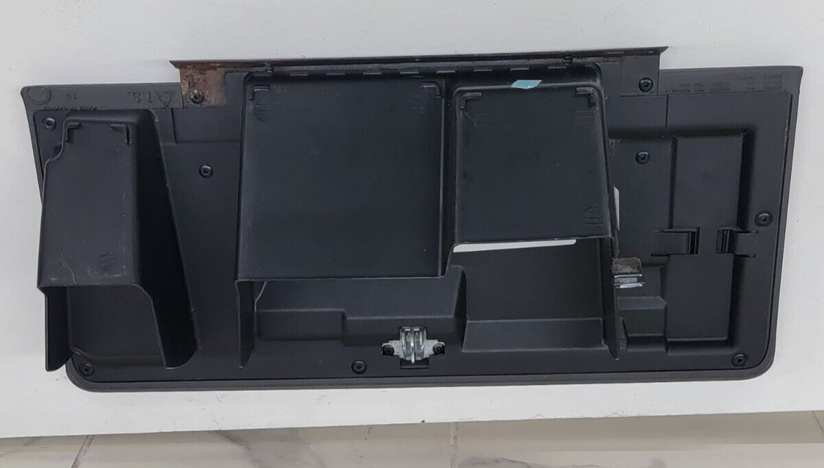 02-06 CADILLAC ESCALADE GLOVE BOX GLOVEBOX DASH STORAGE COMPARTMENT OE GRAY G9