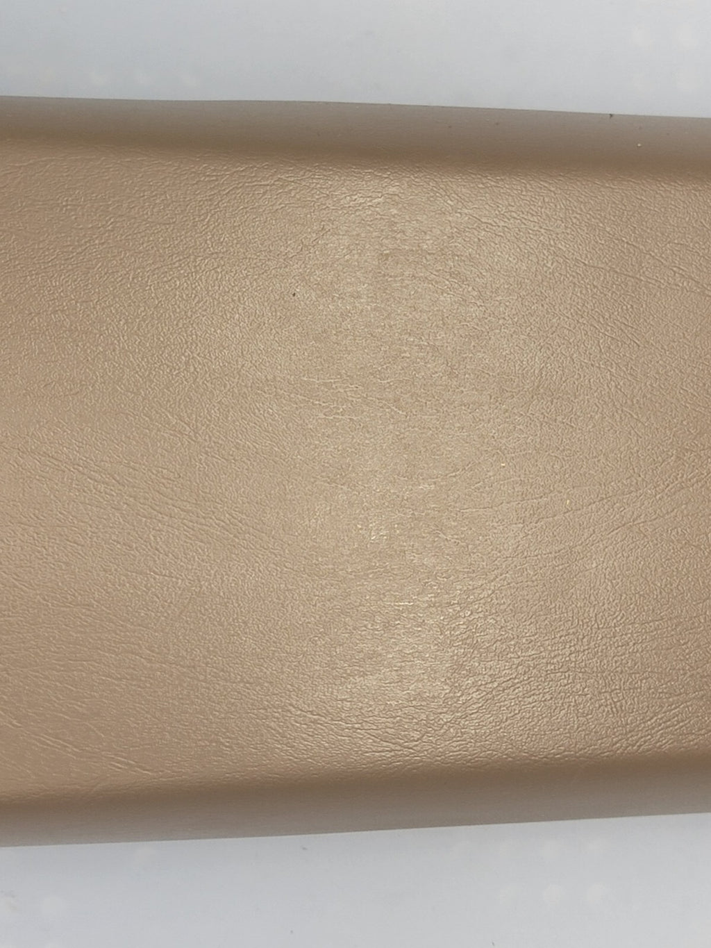 🔥04-07 Chevrolet Malibu Center Console Arm Rest Lid Door Cover OEM Pad TAN