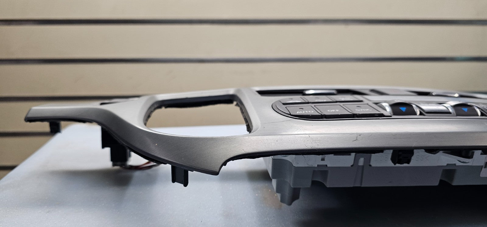 🔥05-10 Honda Odyssey Center Dash Radio Climate Control Bezel Trim Panel silver