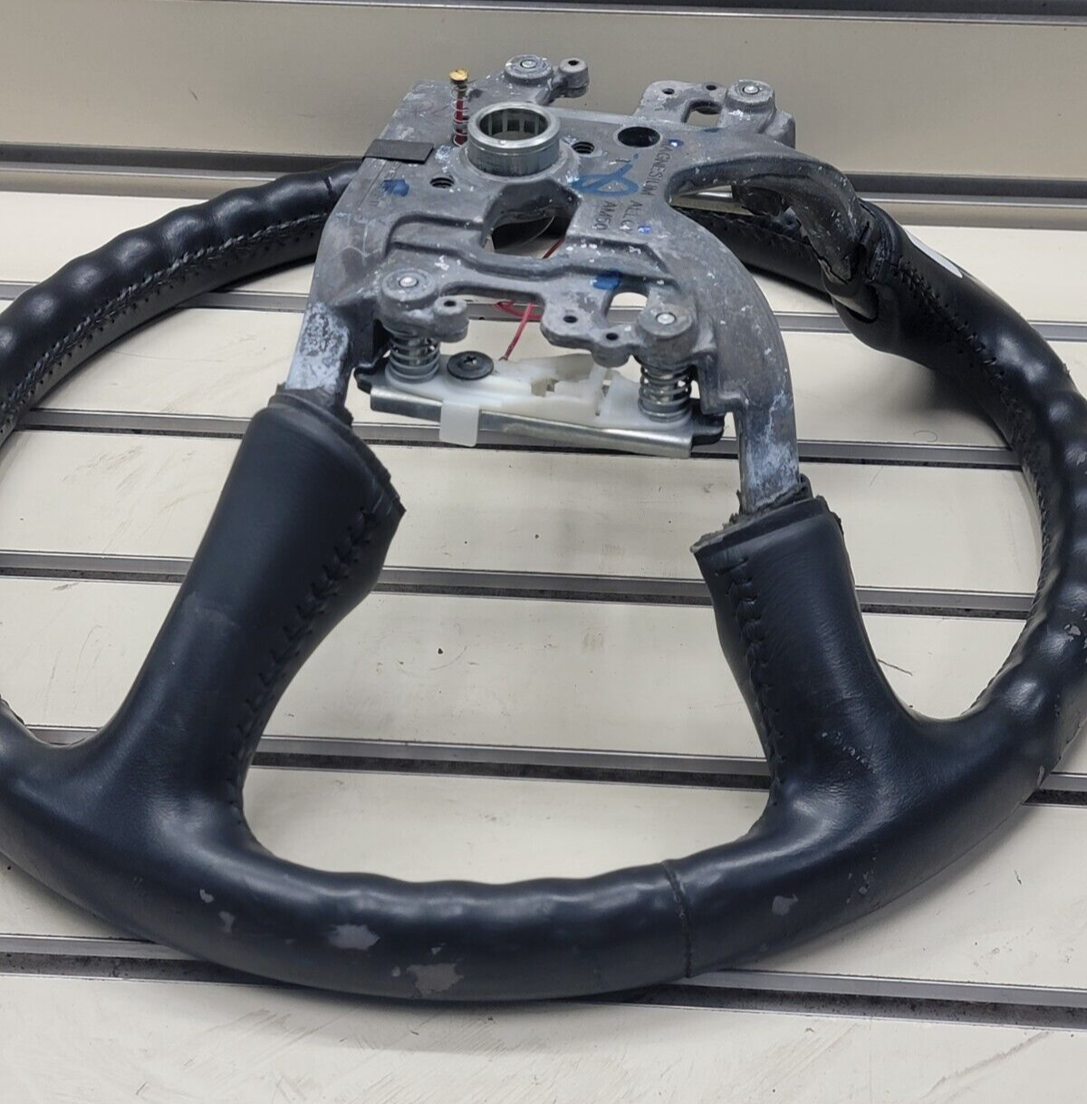 99-02 Chevy Silverado Tahoe Suburban Sonoma Blazer Steering Wheel Leather Black