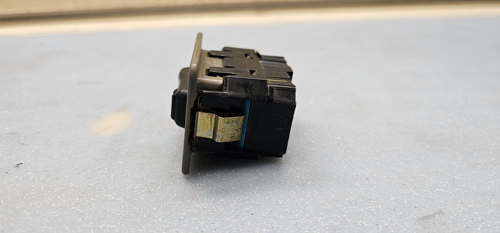 🔥99-02 Chevy Silverado SIERRA Power Window Switch Lock REAR Left/Right Tan WS3