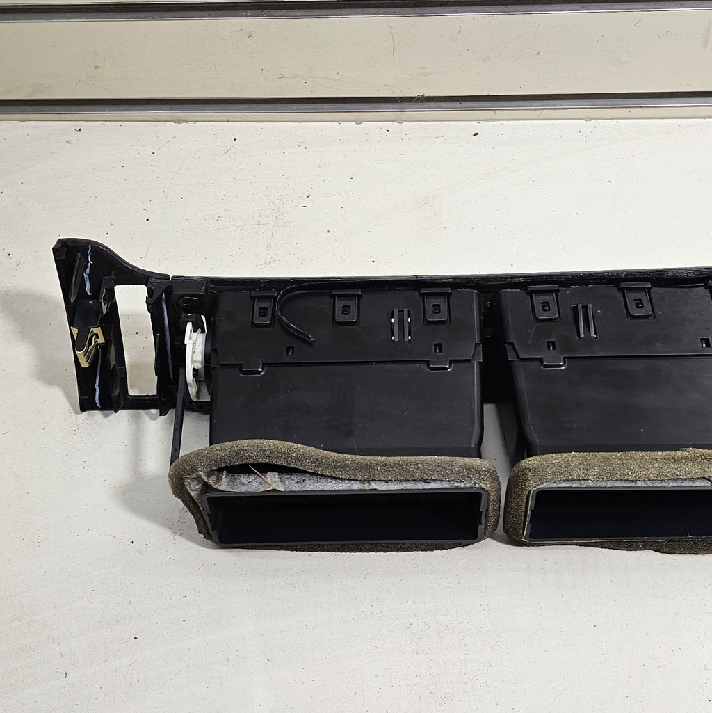 🔥07-13 Suburban TAHOE YUKON Dash Radio Bezel Trim RIGHT Panel w/ Vent WOOD B36