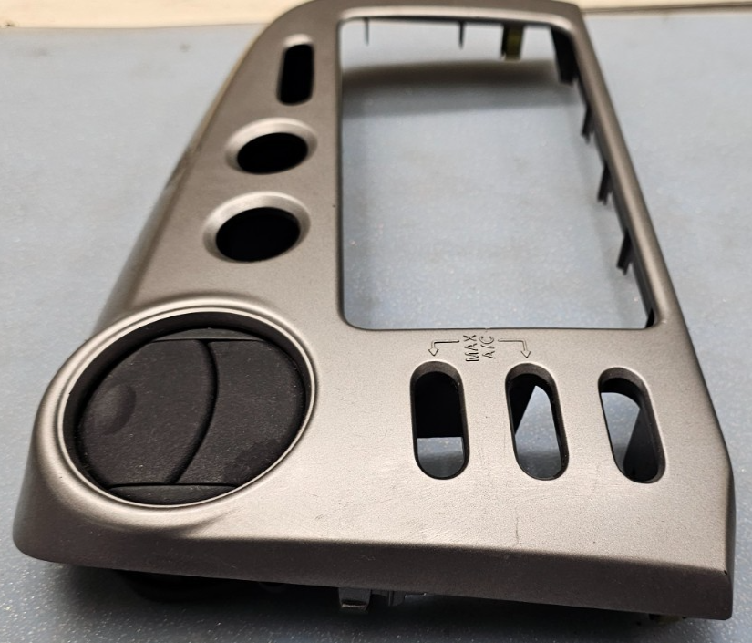 🔥03-08 Toyota MATRIX Pontiac VIBE Center Dash Radio Bezel Trim Panel SILVER OEM