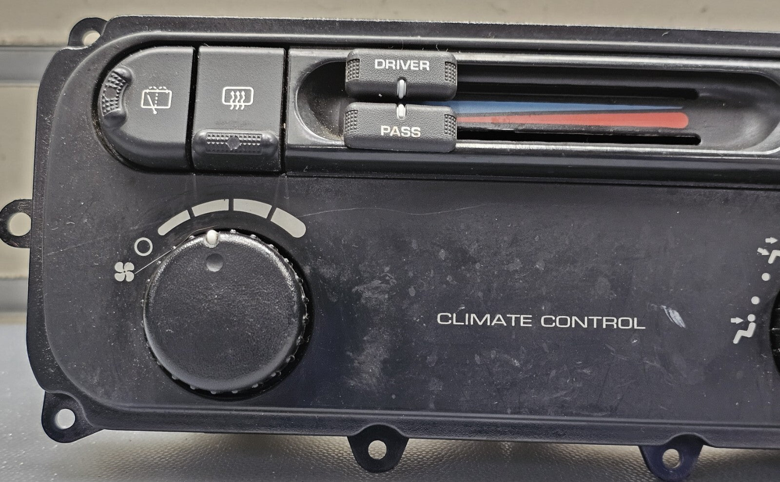 04-08 Chrysler Pacifica Dash A/C Heater Climate Temperature Control Conditioning