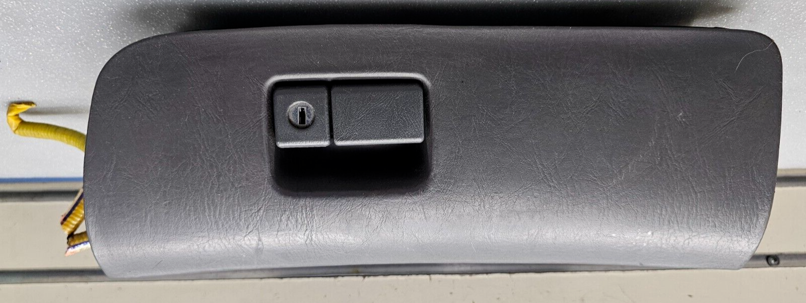 🔥98-03 Sienna Dash Upper Glove Box Storage Compartment Instrument Panel DK GRAY