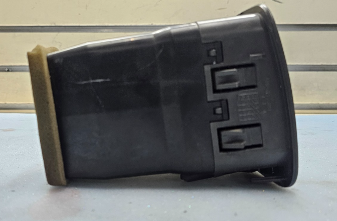 🔥99-06 Silverado Tahoe Dash Right Passenger Air Vent A/C AC HVAC Heater Black