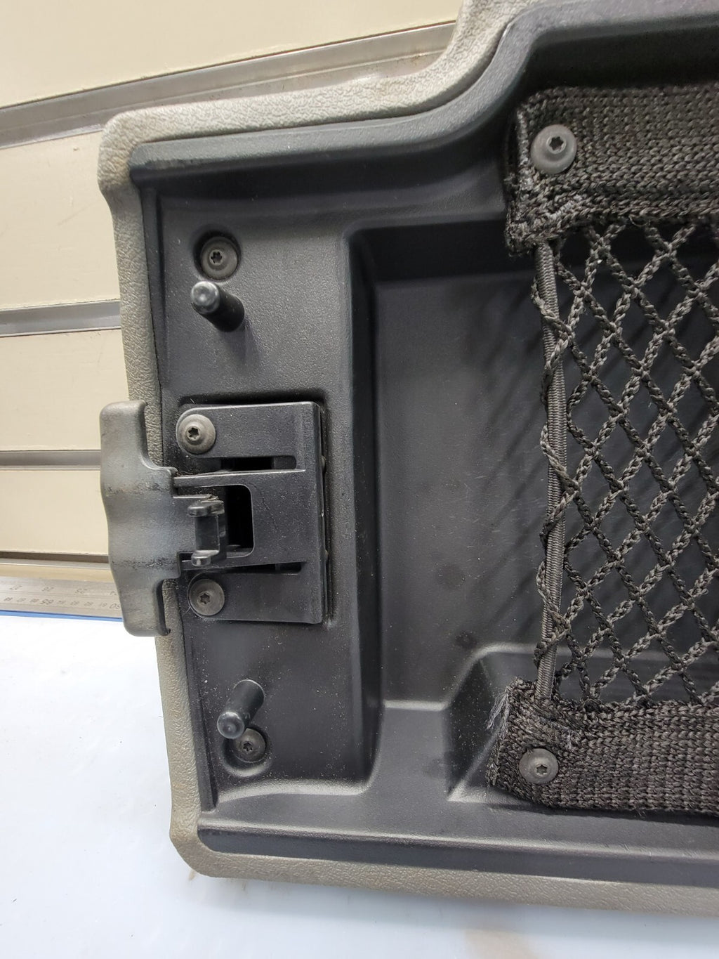 🔥05-10 COMMANDER GRAND CHEROKEE CENTER CONSOLE ARMREST LID TOP PAD DARK GRAY/JC