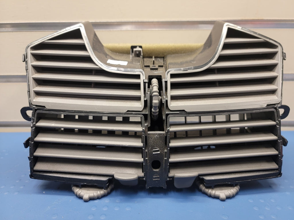🔥2004-2008 Chevy Malibu Center Dash Vent Grey Gray OEM 22634937