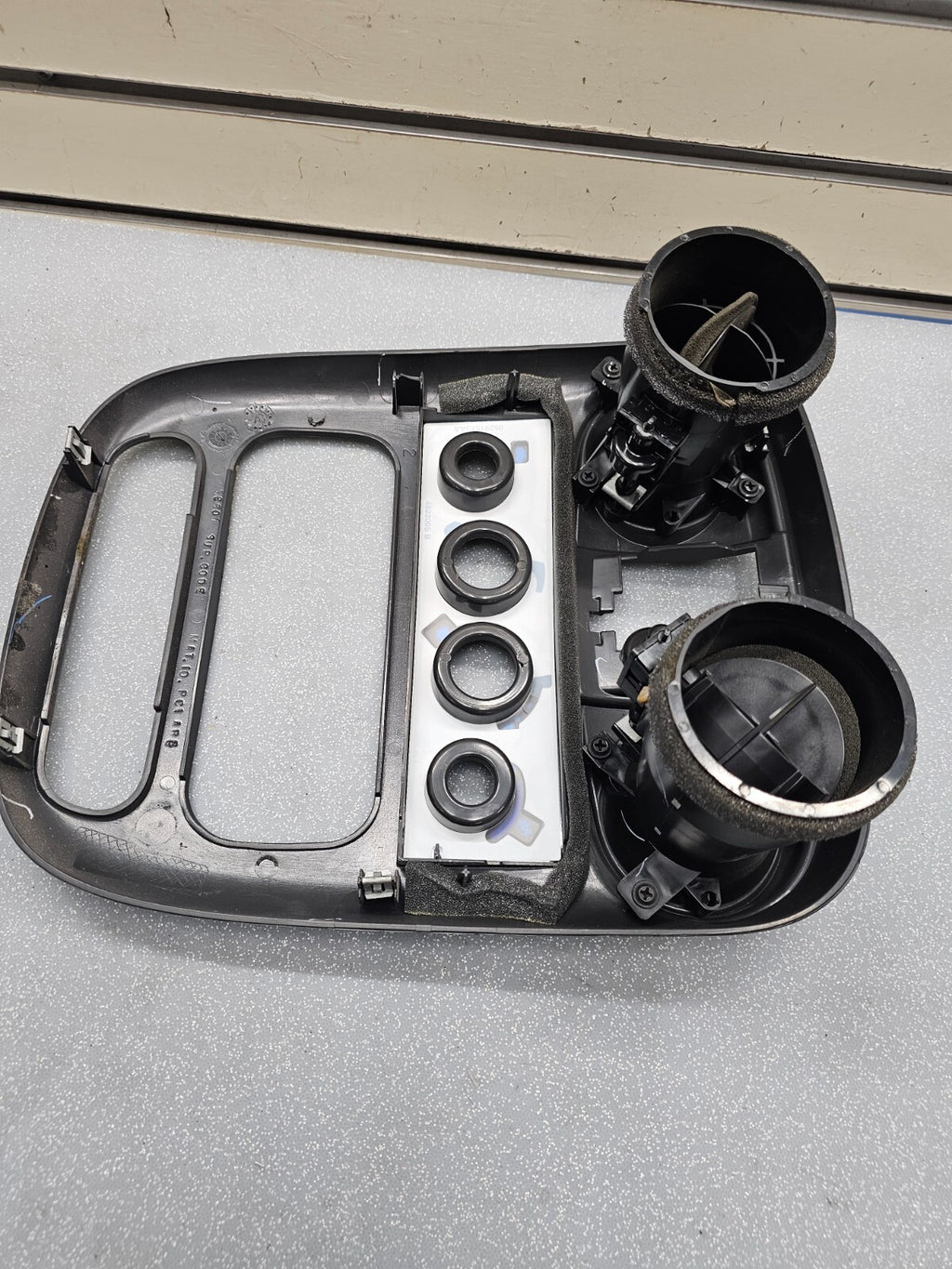 🔥01-05 Chrysler PT CRUISER Dash Radio Bezel Climate Trim Panel BLACK B17