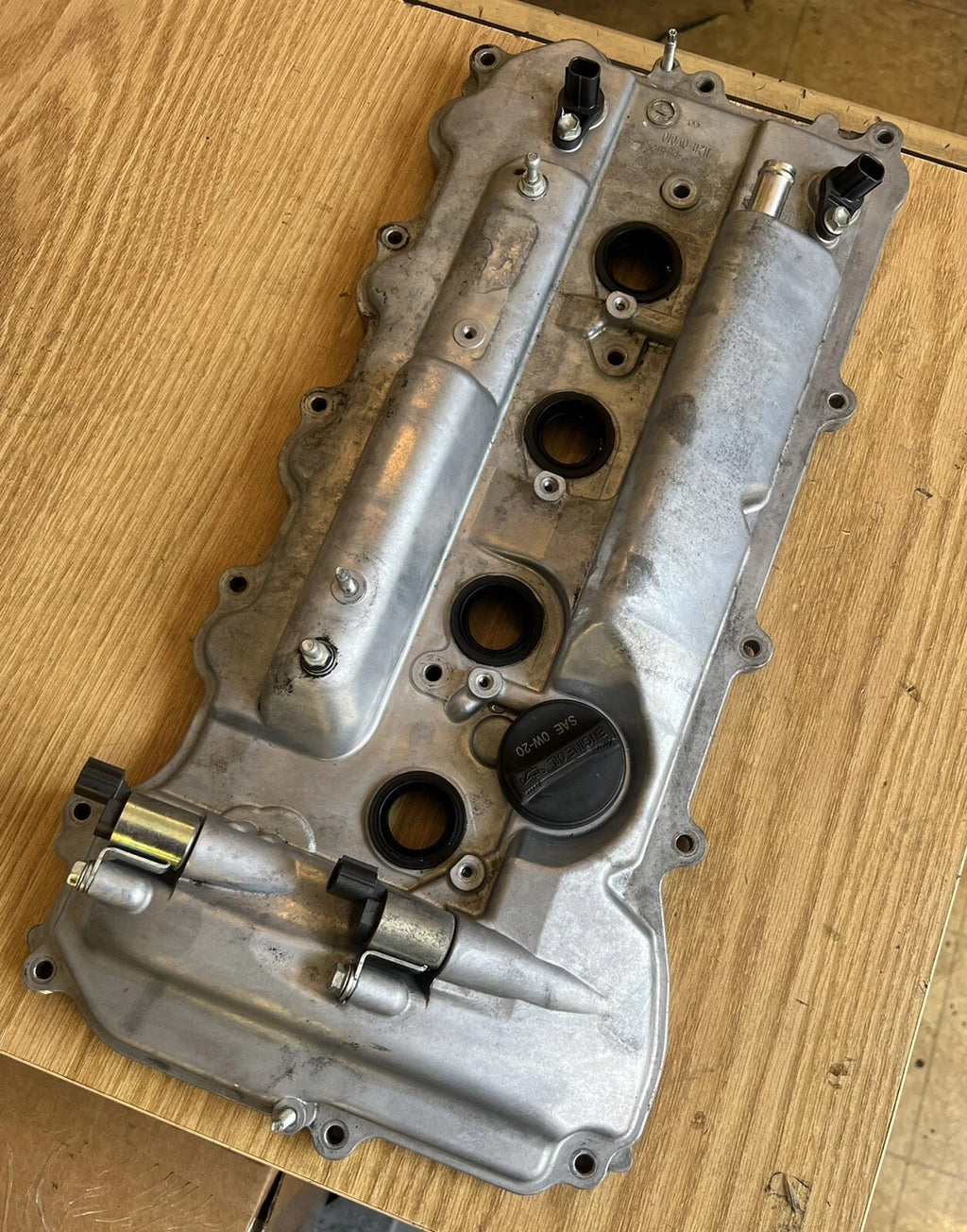 🔥10-17 Toyota Camry 2.5L Engine Valve Cover 11211-0V010 OEM