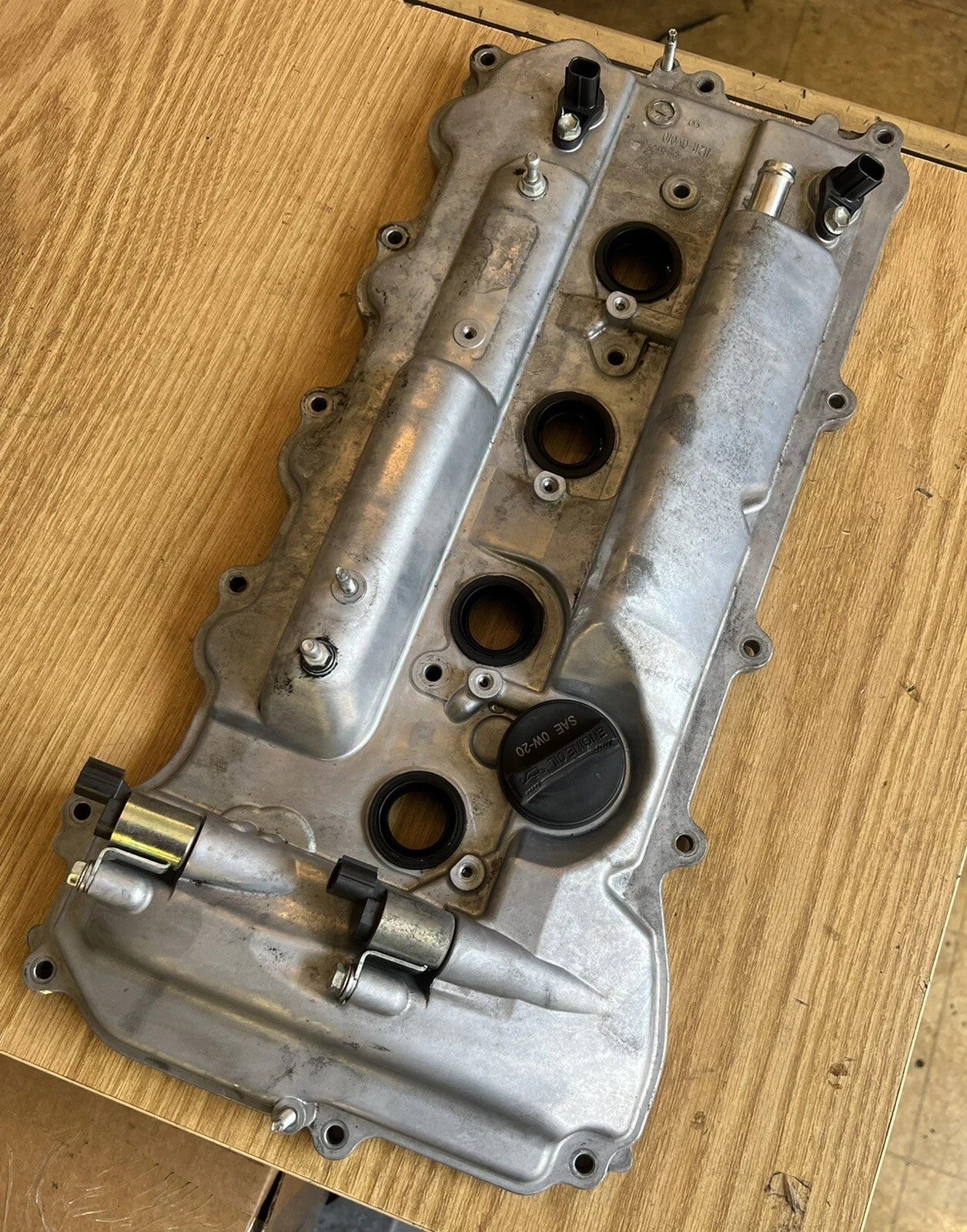🔥10-17 Toyota Camry 2.5L Engine Valve Cover 11211-0V010 OEM