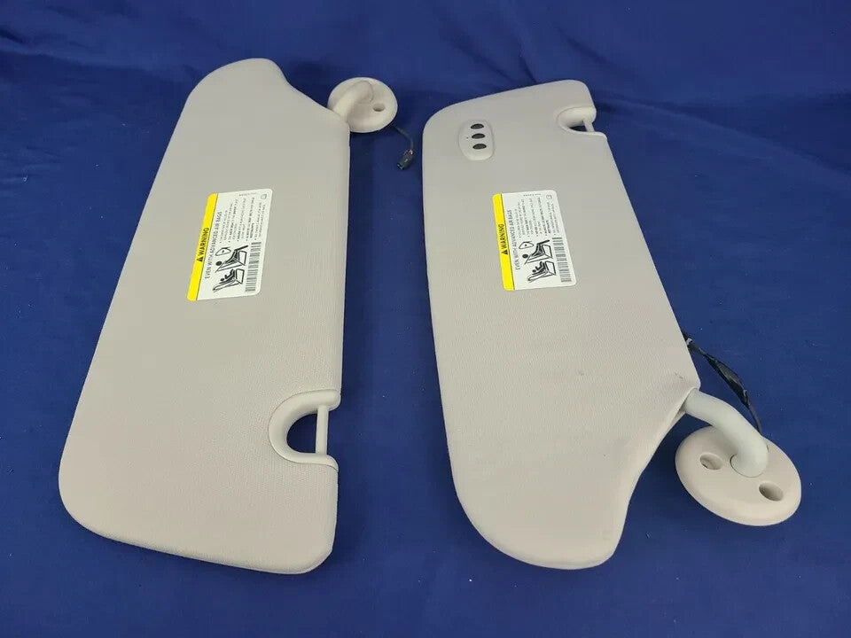 08-16 Grand Caravan Town Country Driver Passenger Side Sun Visor Shade Pair Set