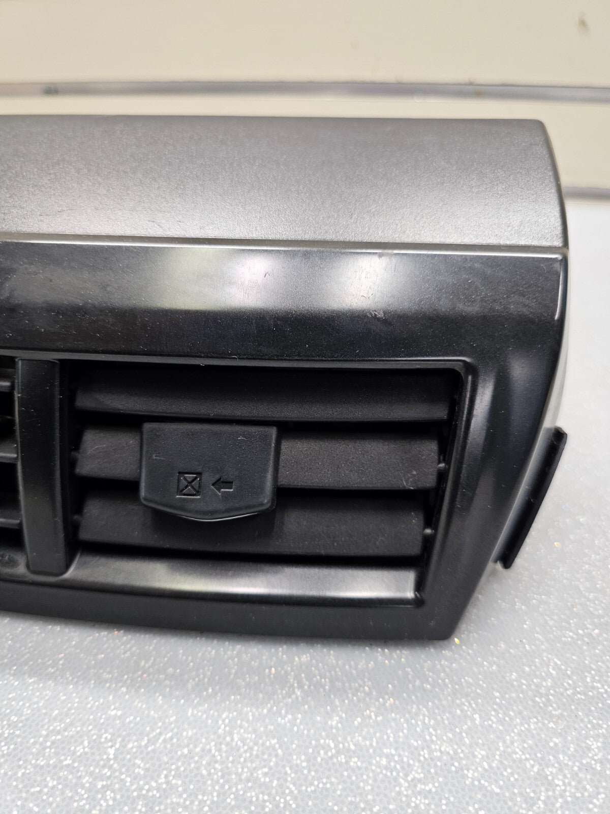 🔥12-14 Toyota Prius V Center Dash Vent Heater Air Conditioner Vents OEM