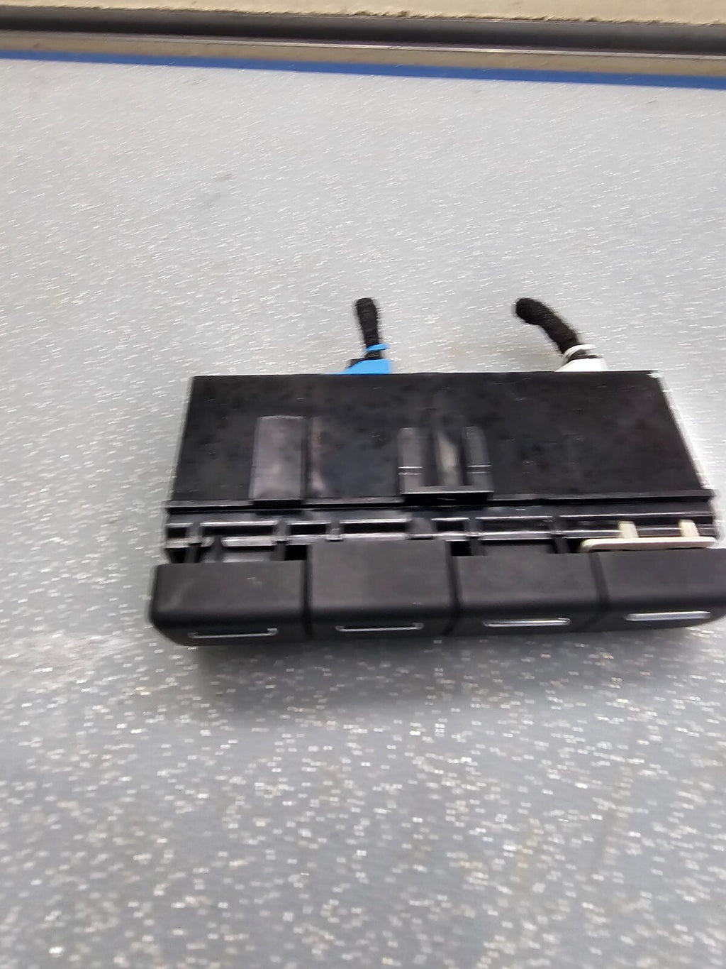 🔥05-08 Audi A4 S4 ESP Button Center Console Switch Passenger Arbag Indicator