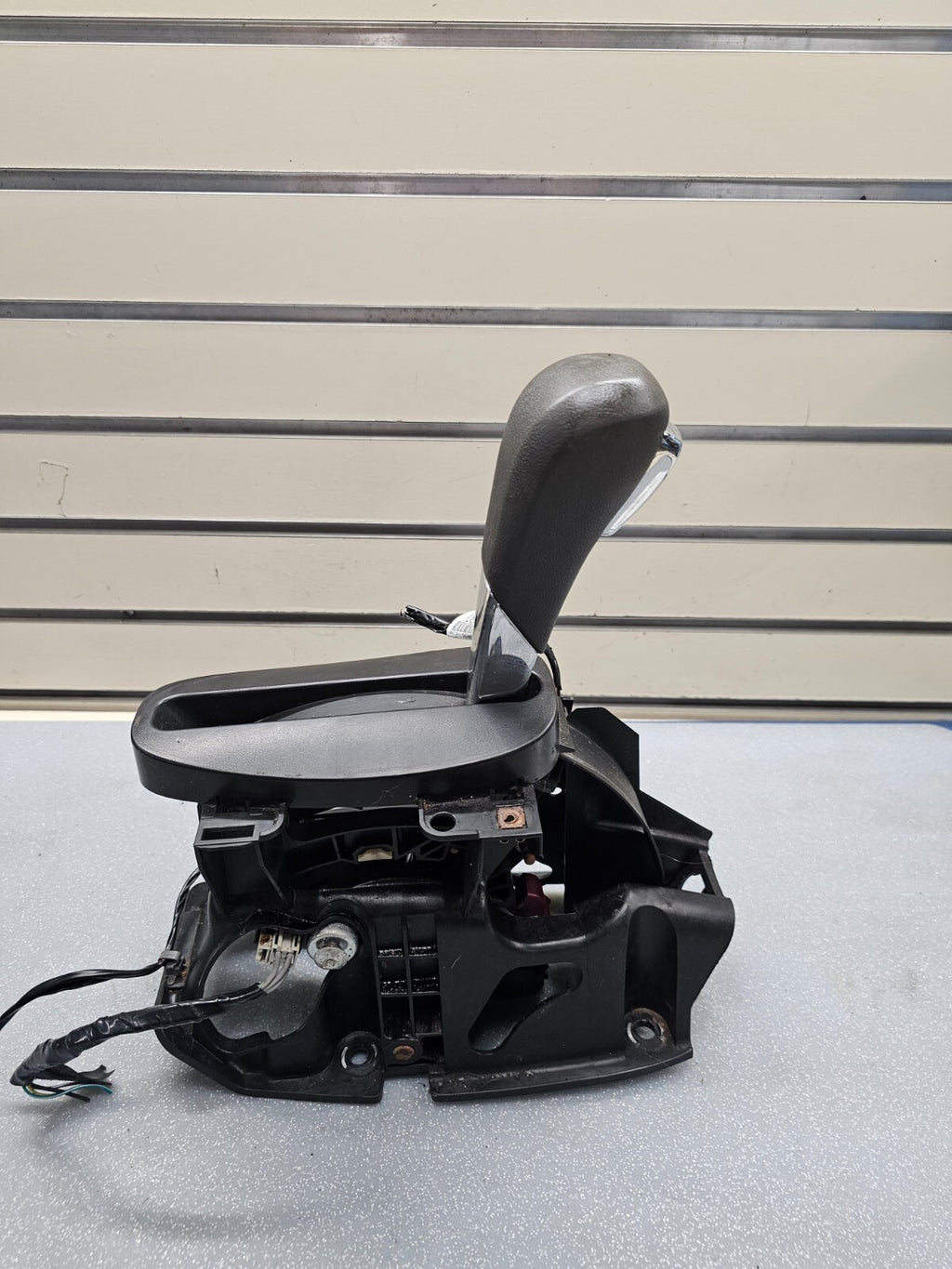 🔥2006-2011 Chevy Impala Automatic Floor Gear Shift Shifter Assembly OEM