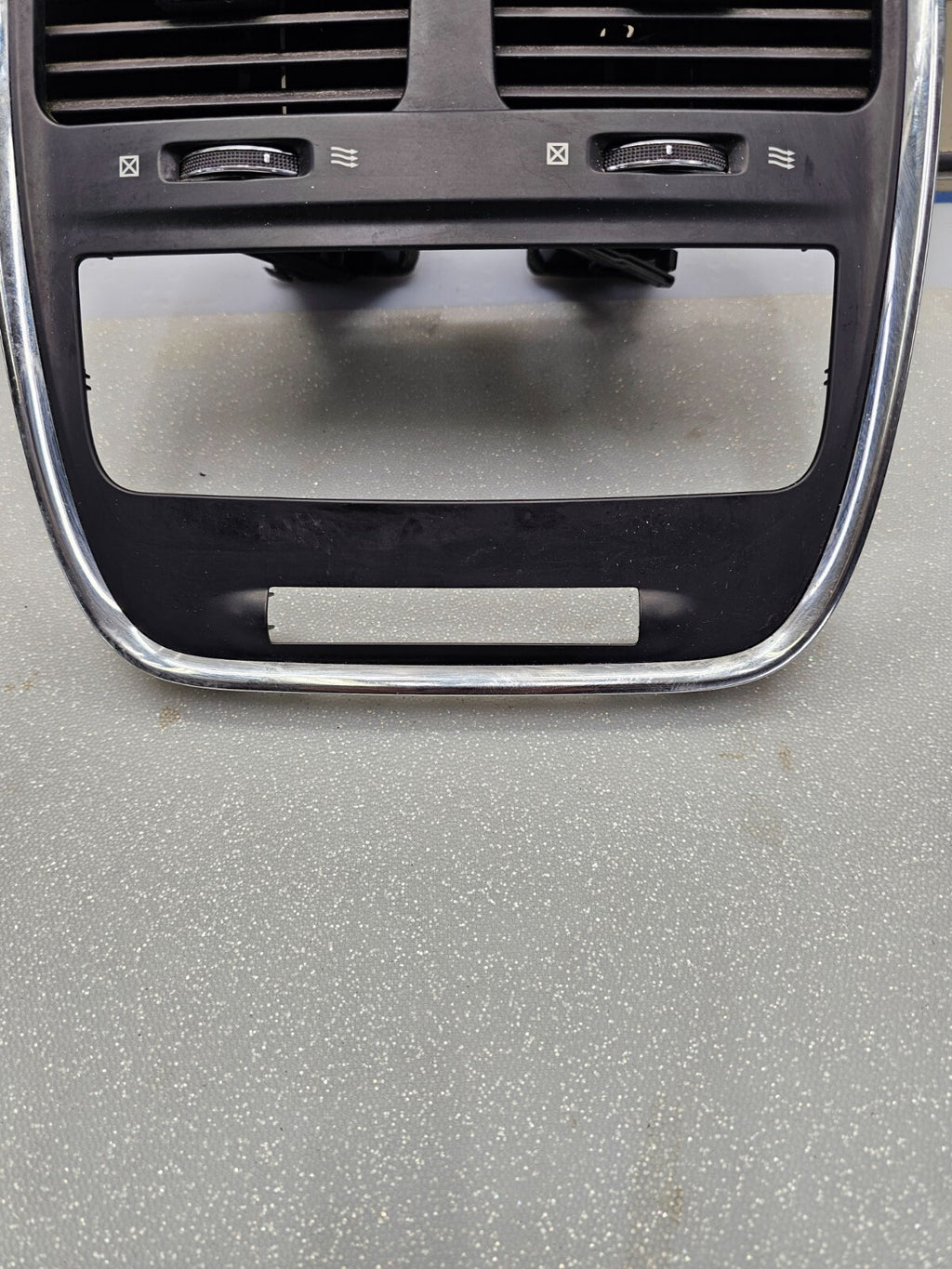🔥12-20 DODGE CARAVAN RADIO BEZEL CLIMATE CONTROL HVAC DASH TRIM AIR VENT OEM