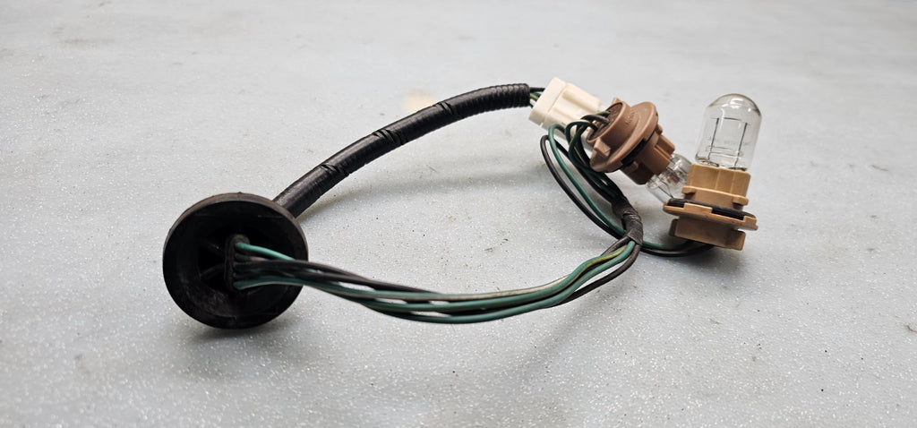 🔥2008-2013 NISSAN ROGUE TAIL BRAKE LIGHT LAMP BULB WIRING HARNESS OEM