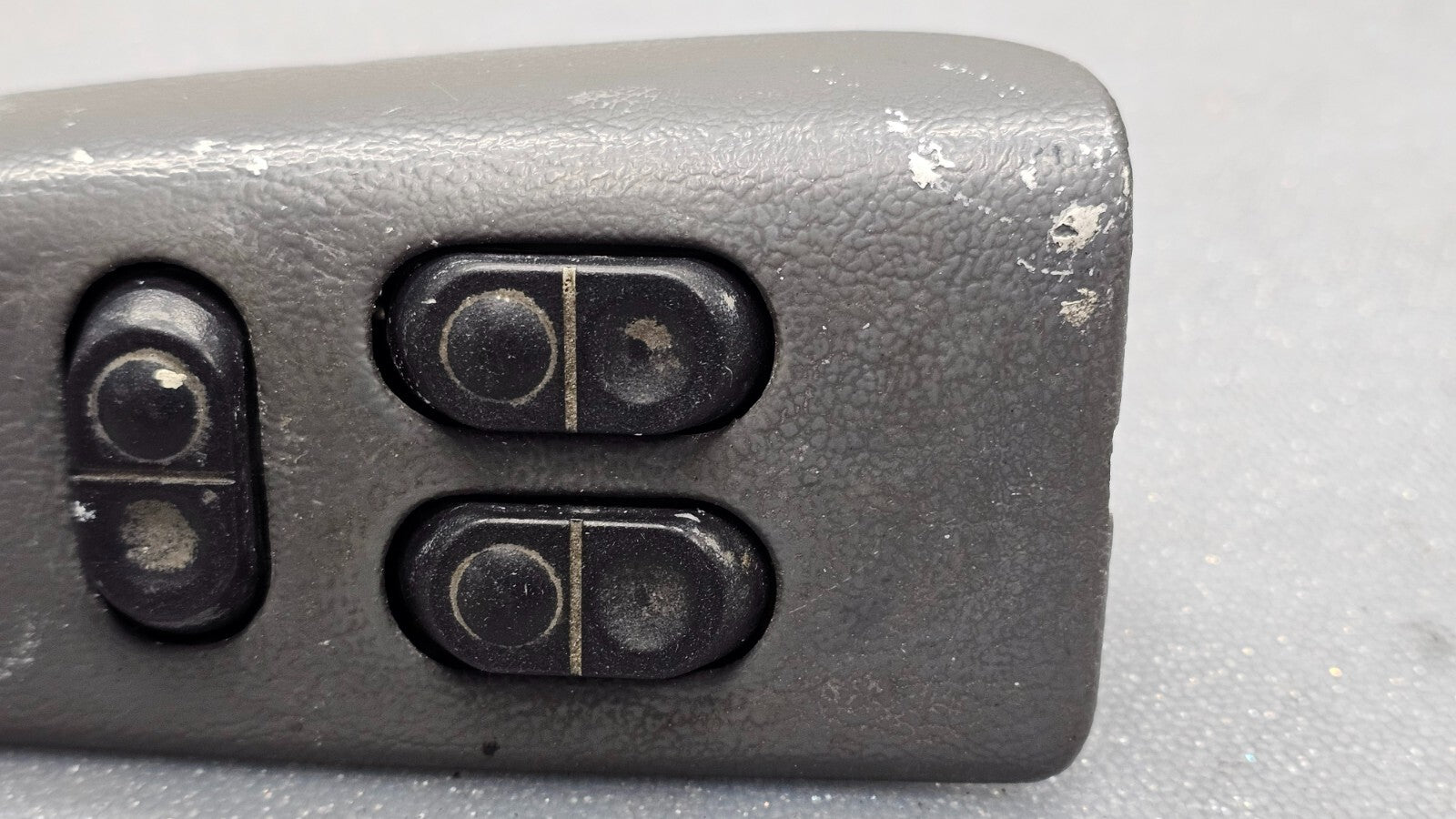 03-08 Ford E150 E250 E350 Left Driver Door Mirror Window Power Switch Lock Gray