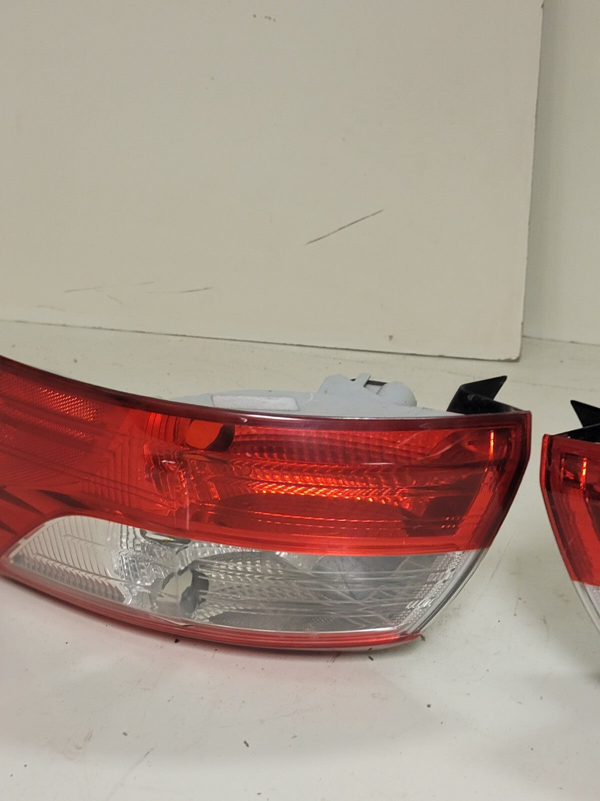 🔥2012-2014 Ford FOCUS Sedan TAILLIGHT Tail Light Lamp  SET