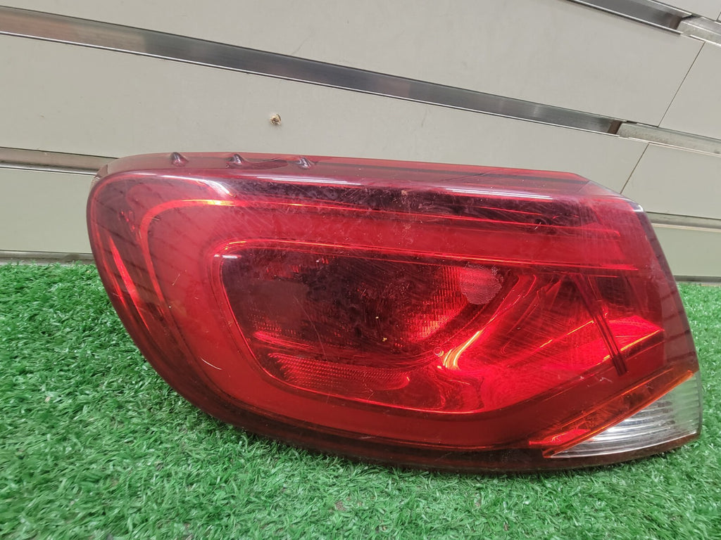 🔥15-17 Chrysler 200 Outer Tail Light Left Driver LH LED Assembly Chrome OEM