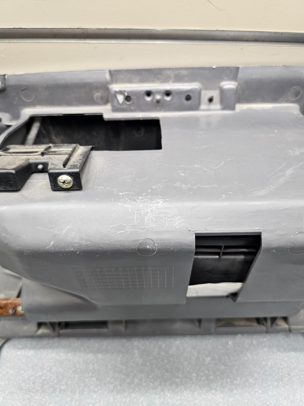🔥98-01 FRONTIER XTERRA LOWER DASH GLOVE BOX STORAGE COMPARTMENT ASSEMBLY GRAY