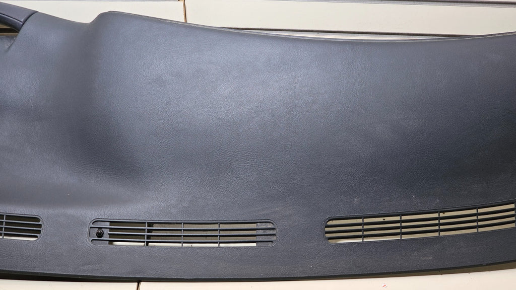 🔥99-06 SILVERADO SIERRA TAHOE Upper Cap Cover Top Dashboard Pad GRAPHITE DP1