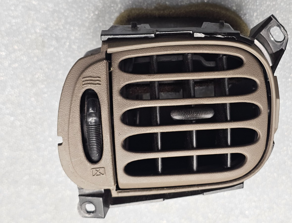 97-03 Ford F150 Expedition Dash Left Driver Master AC Air Vent Heater Panel Tan