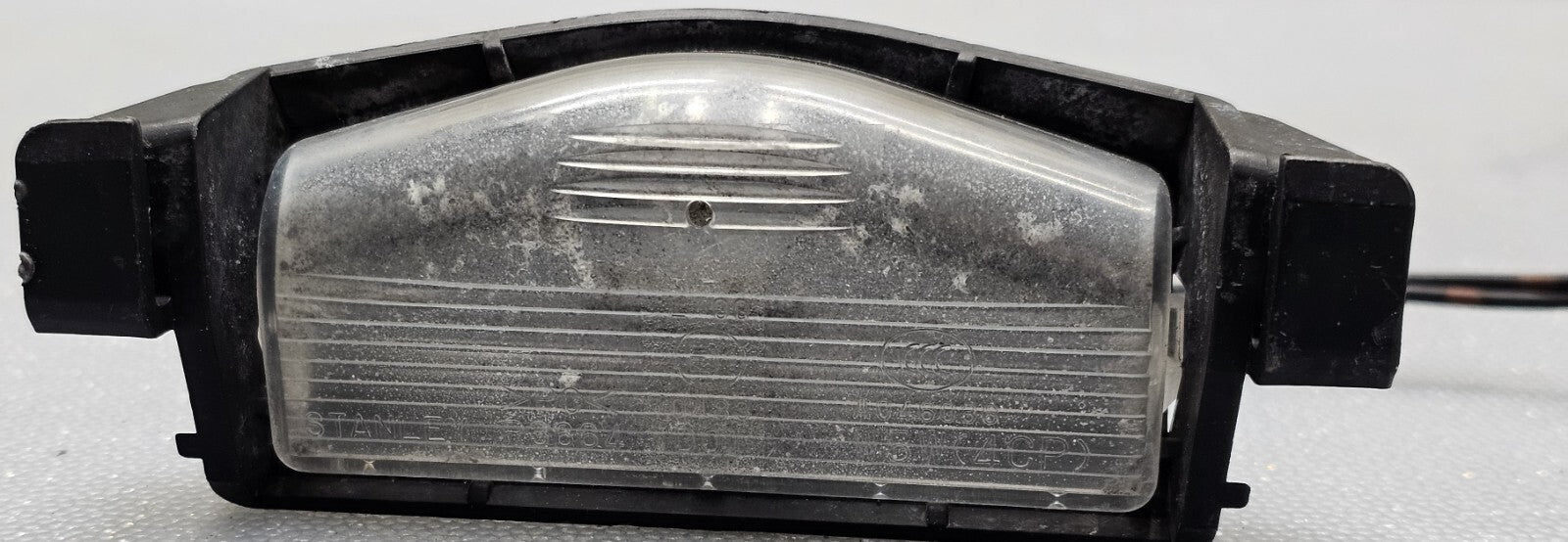 🔥2004 - 2009 MAZDA 3 LICENSE PLATE LIGHT OEM