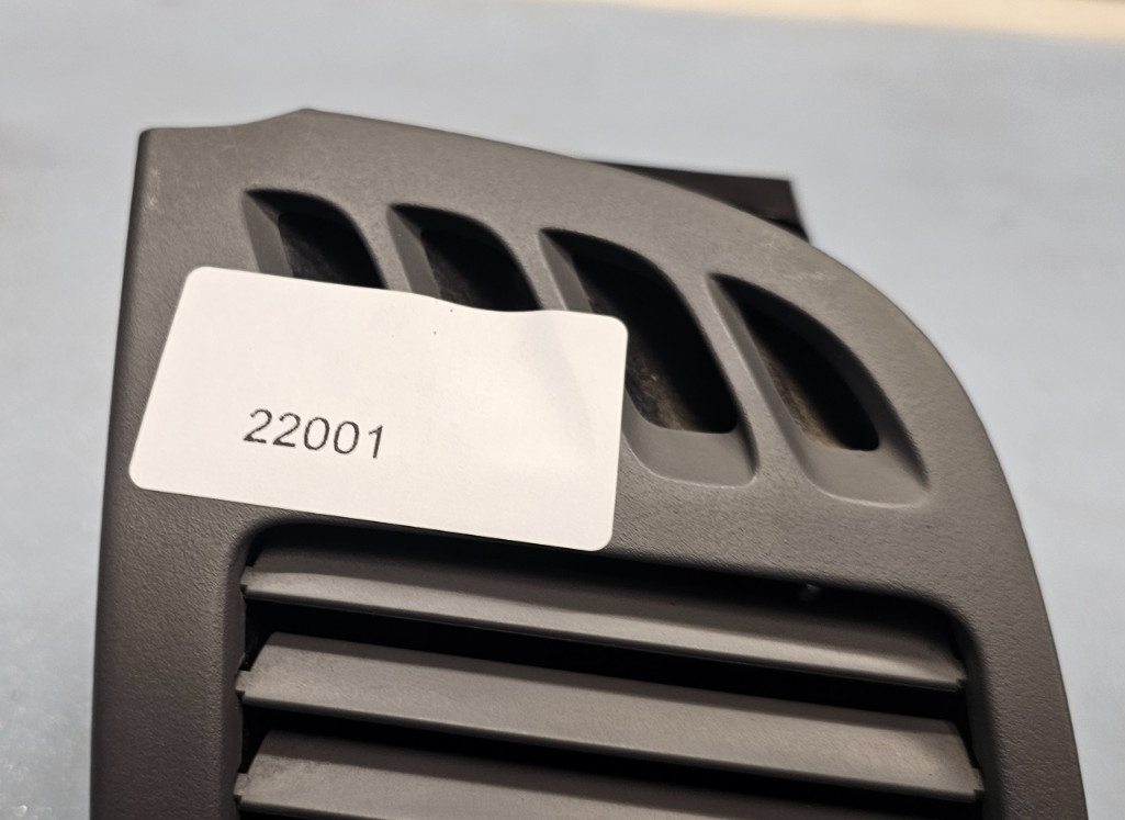 🔥02-06 TOYOTA CAMRY DASH LEFT DRIVER AIR VENT CONDITIONER HEATER FILTER DK GRAY