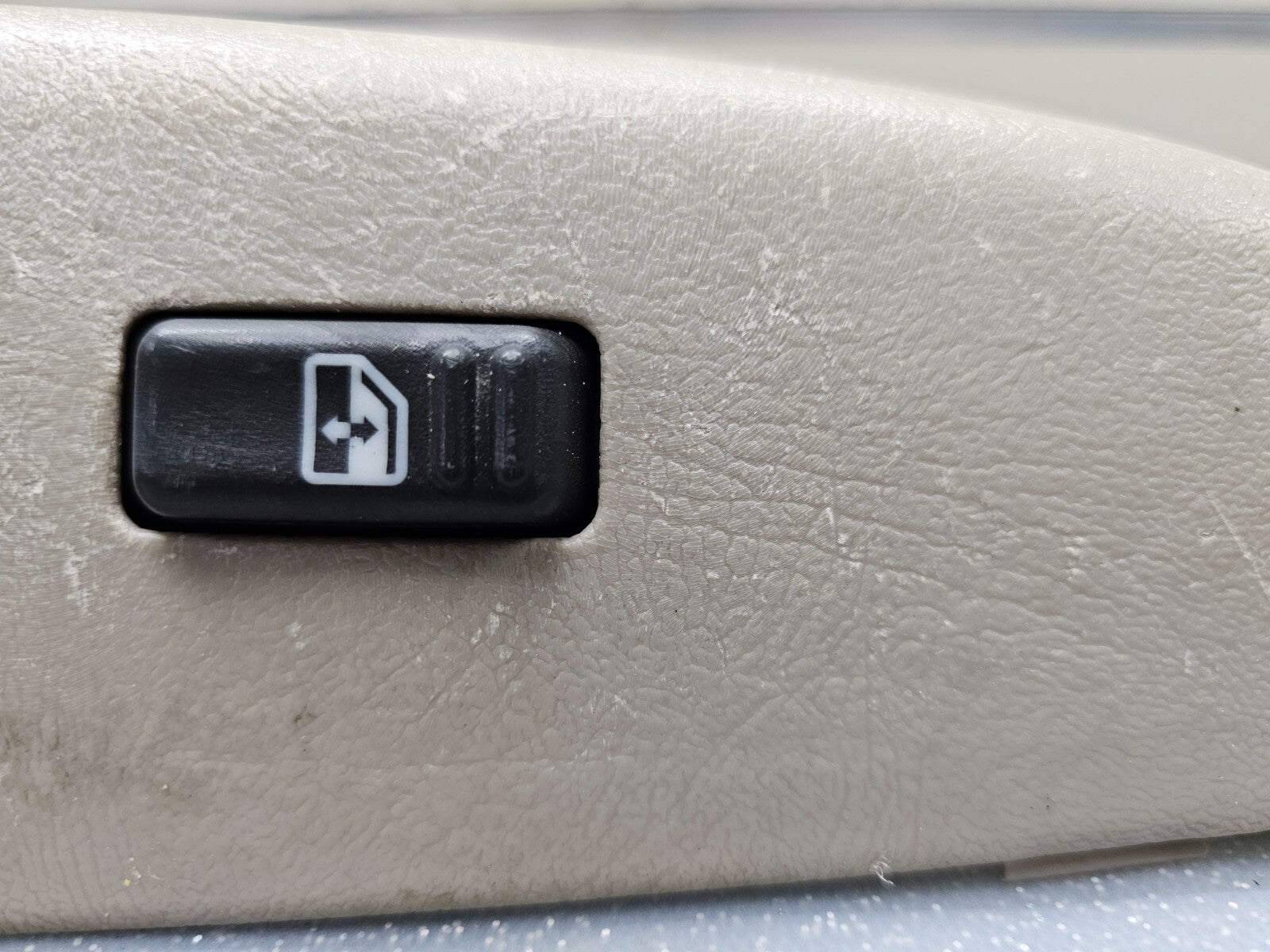 🔥99-02 Silverado SIERRA Front RIGHT Passenger Power Window Switch Lock Tan WS3