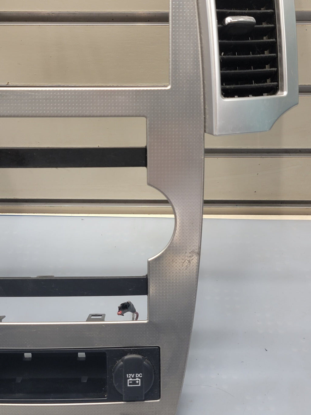 🔥08-10 Jeep Grand Cherokee Radio Bezel  Dash Trim Temperature Control silver