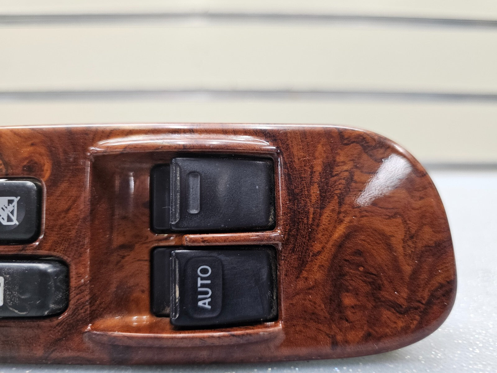 98-03 Sienna Solara 00-06 Tundra Power Driver Master Window Switch Assembly Wood