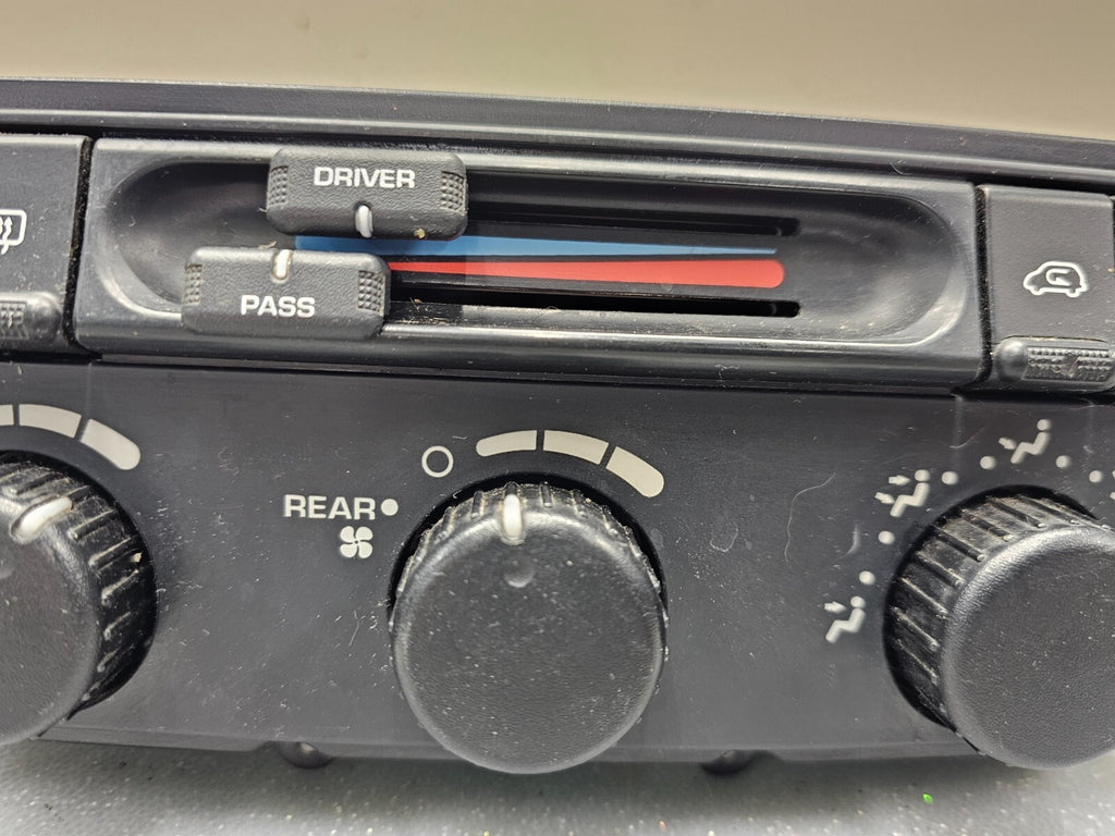 04-07 Dodge Caravan Town Country Dash AC Climate Temperature Heater Control OEM