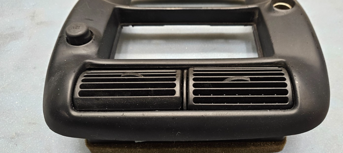 95-10 Ranger Explorer Center Dash Radio Stereo Display Bezel Trim Panel BLACK B2