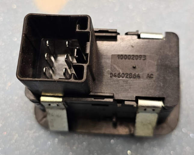 🔥2014-2018 Jeep Grand Cherokee Rear Right Window Switch Door Button OEM