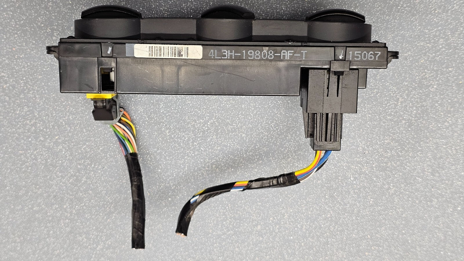 04-08 Ford F150 F250 F350 Dash Center AC Heater Climate Control Temperature Unit