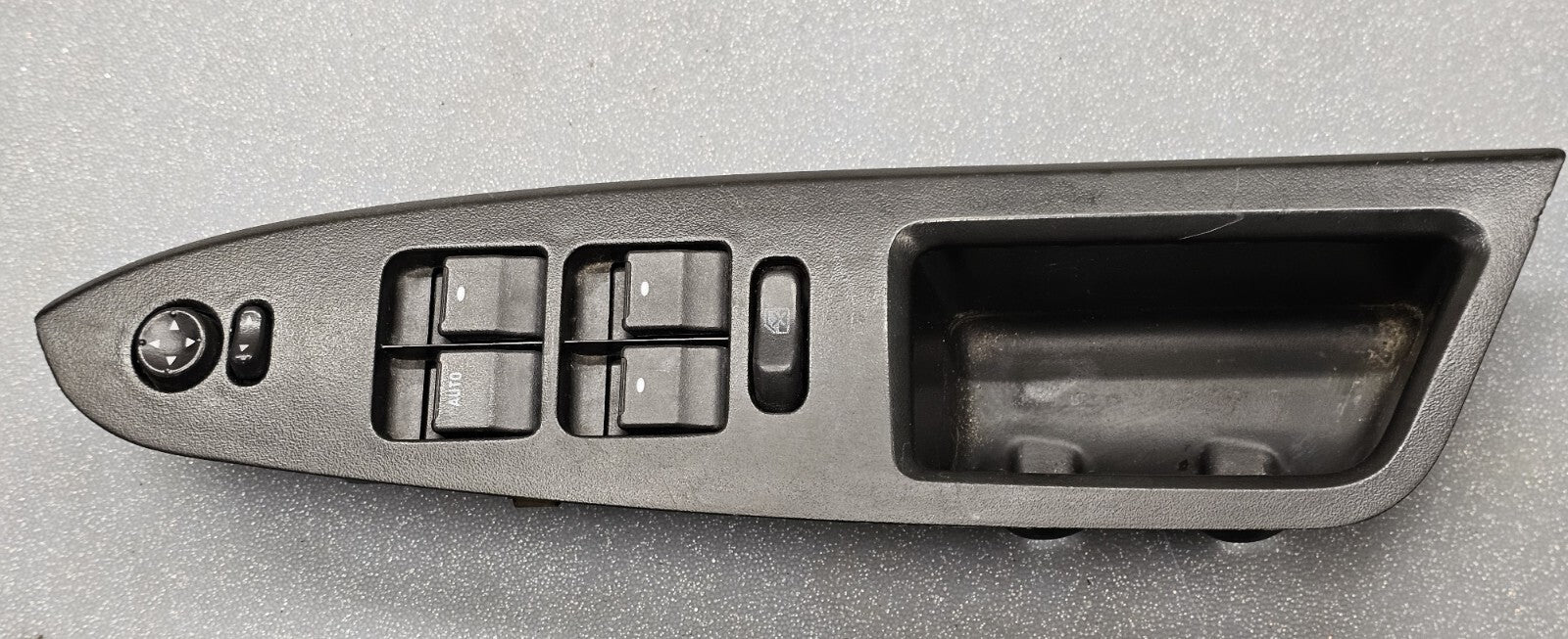 🔥06-08 CHEVY IMPALA LEFT DRIVER MASTER POWER WINDOW SWITCH BEZEL ASSEMBLY BLACK
