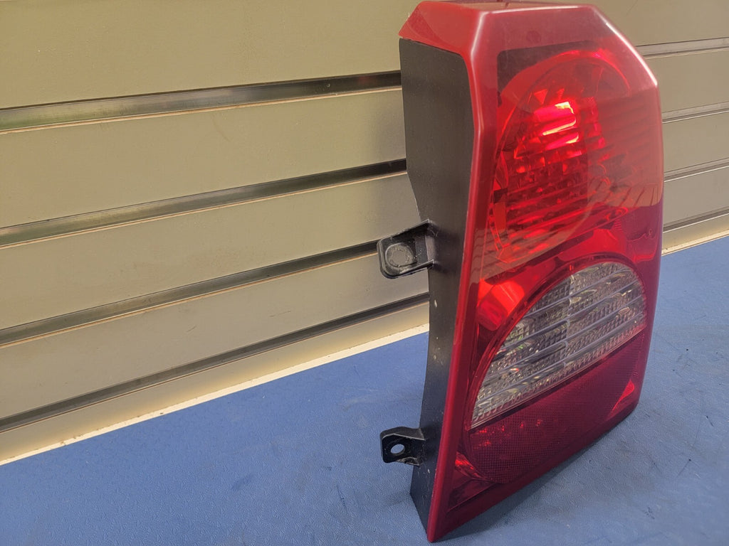 🔥2008-2012  DODGE CALIBE Rright passenger Tail Light Assembly