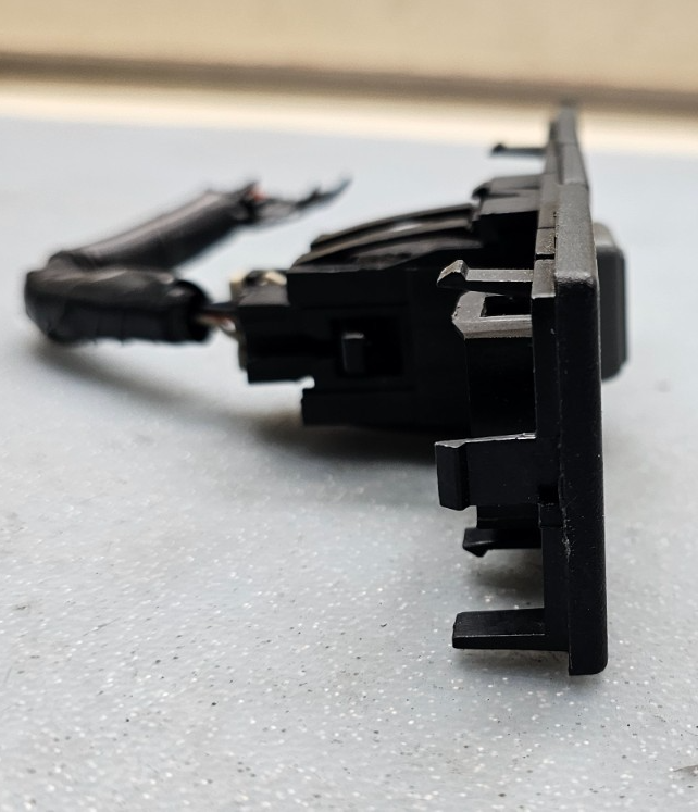 🔥95-00 Chevy GMC C/K Yukon Suburban Cargo Lamp Switch Bezel Assembly Black